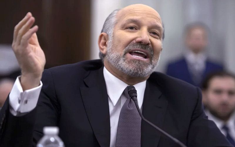 Epstein Escaped Prison With Secret Blackmail Tapes, Claims Lutnick