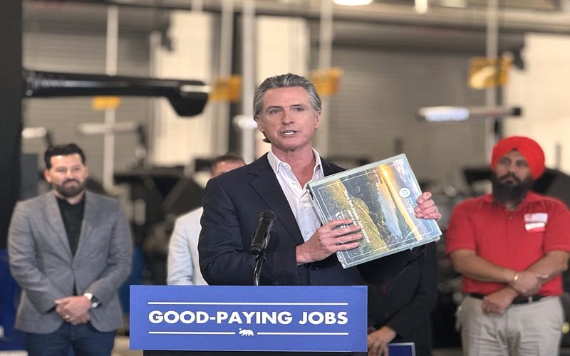 “Dozy Don Is Back”: Newsom Mocks Trump, 79, After Oval Office Nap Moment