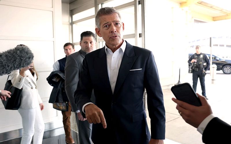 Air Traffic Controllers Quit in Growing Numbers as Shutdown Chaos Deepens