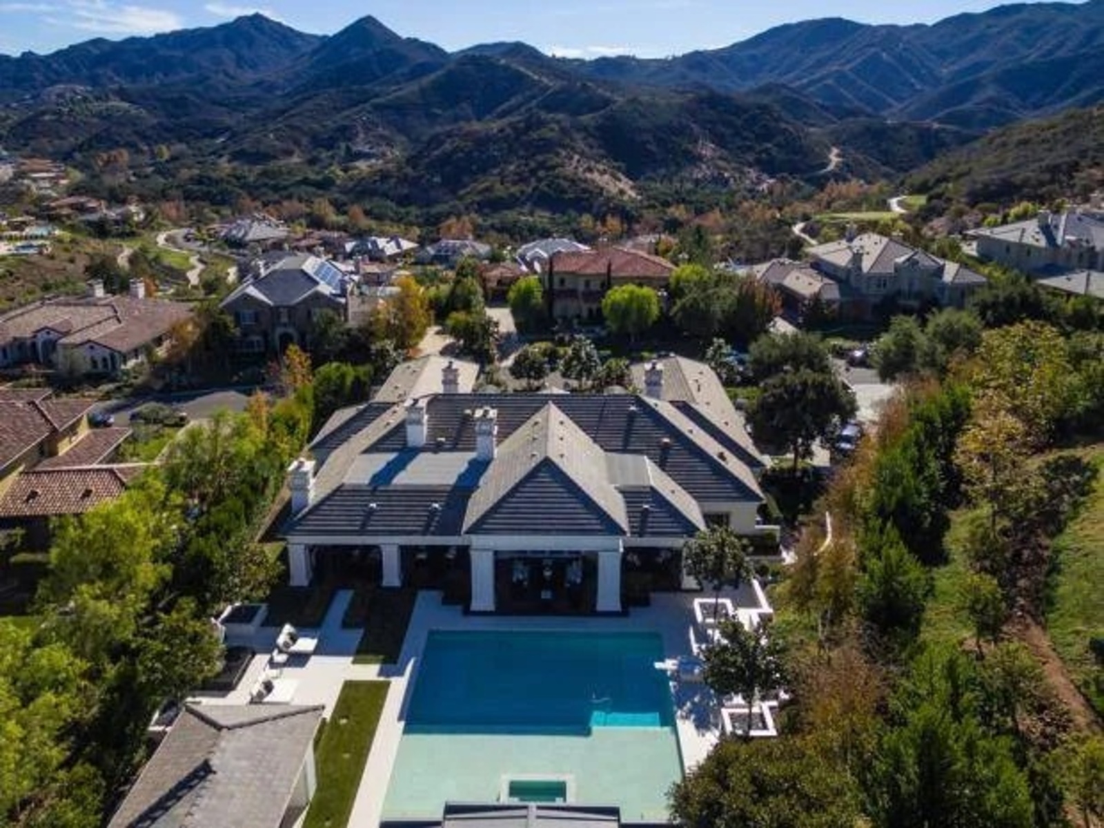 Wayne Gretzky’s Westlake Village Mansion