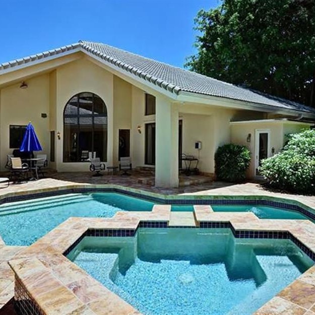 Ariana Grande's Boca Raton Childhood Home
